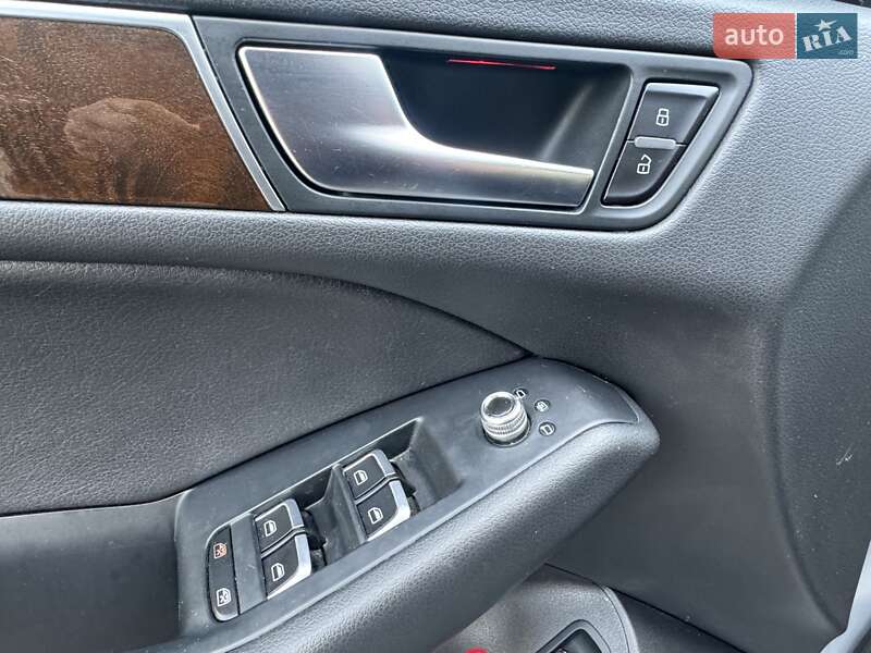 Внедорожник / Кроссовер Audi Q5 2015 в Одессе
