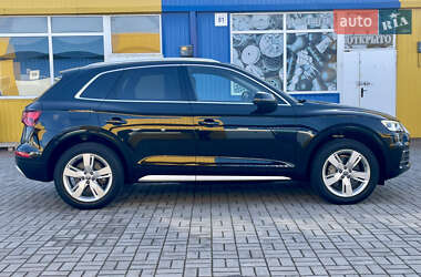 Внедорожник / Кроссовер Audi Q5 2019 в 
