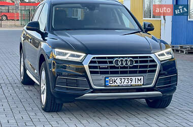 Внедорожник / Кроссовер Audi Q5 2019 в 