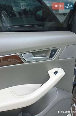 Внедорожник / Кроссовер Audi Q5 2011 в 
