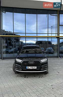 Внедорожник / Кроссовер Audi Q5 2017 в 