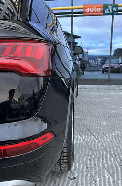 Внедорожник / Кроссовер Audi Q5 2017 в 