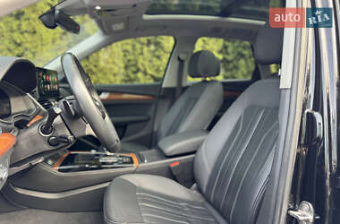 Внедорожник / Кроссовер Audi Q5 2020 в 