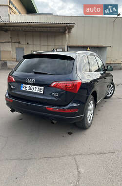 Внедорожник / Кроссовер Audi Q5 2010 в 