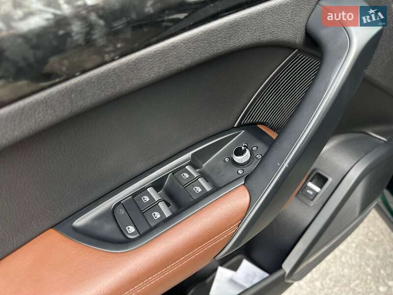 Внедорожник / Кроссовер Audi Q5 2017 в Киеве