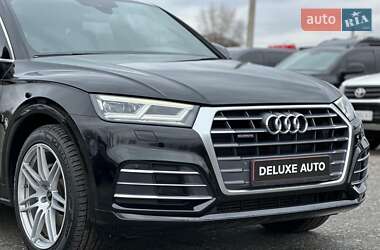 Внедорожник / Кроссовер Audi Q5 2017 в 