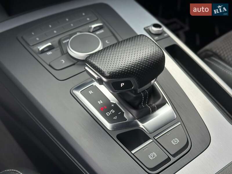 Внедорожник / Кроссовер Audi Q5 2017 в Киеве