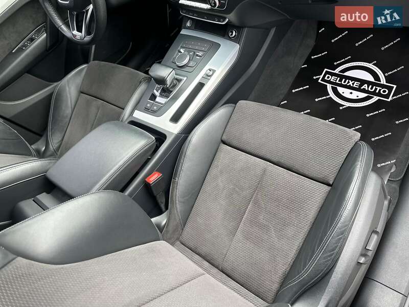 Внедорожник / Кроссовер Audi Q5 2017 в Киеве