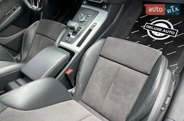 Внедорожник / Кроссовер Audi Q5 2017 в 