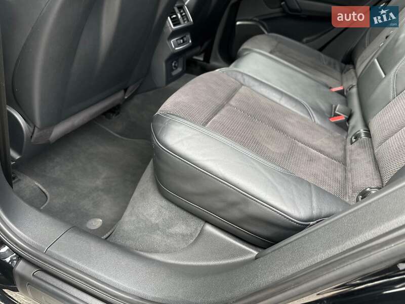 Внедорожник / Кроссовер Audi Q5 2017 в Киеве