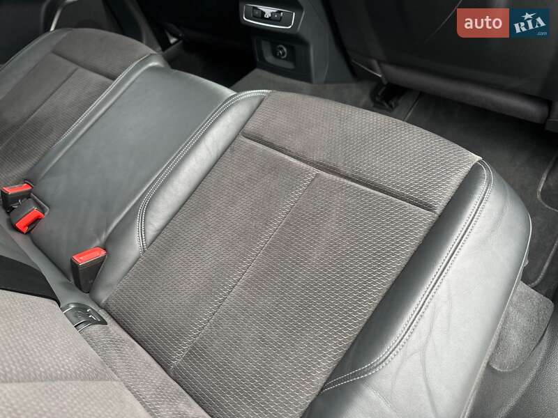 Внедорожник / Кроссовер Audi Q5 2017 в Киеве