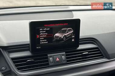 Внедорожник / Кроссовер Audi Q5 2017 в 