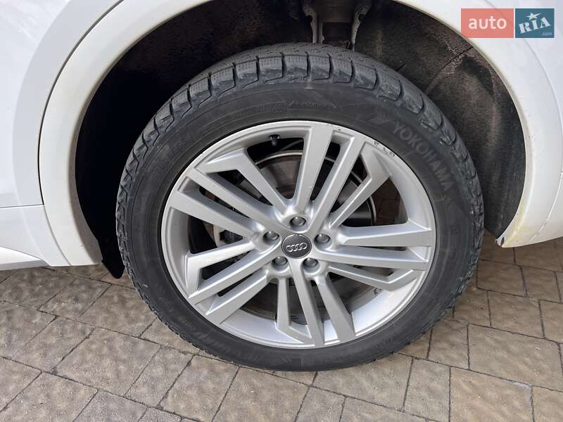 Внедорожник / Кроссовер Audi Q5 2019 в Львове