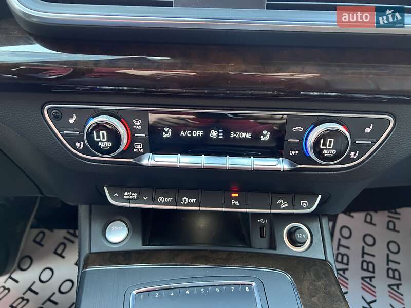 Внедорожник / Кроссовер Audi Q5 2019 в Львове
