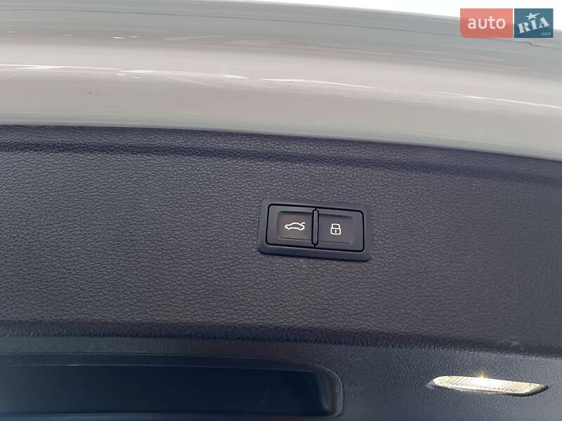 Внедорожник / Кроссовер Audi Q5 2019 в Львове