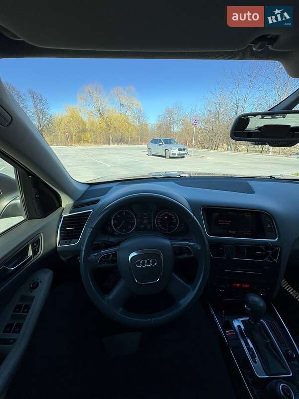 Внедорожник / Кроссовер Audi Q5 2009 в Львове