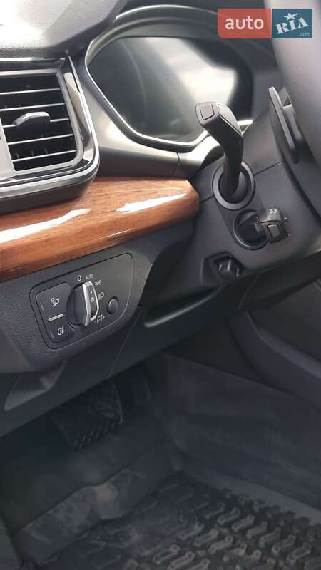 Внедорожник / Кроссовер Audi Q5 2022 в Николаеве