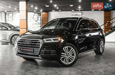 Позашляховик / Кросовер Audi Q5 2018 в 