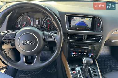 Позашляховик / Кросовер Audi Q5 2015 в 