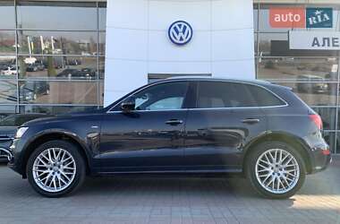 Внедорожник / Кроссовер Audi Q5 2016 в 