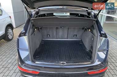 Внедорожник / Кроссовер Audi Q5 2016 в 
