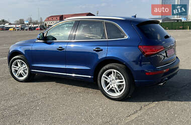 Внедорожник / Кроссовер Audi Q5 2015 в 