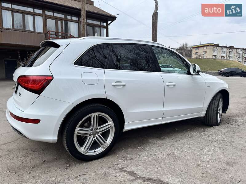 Внедорожник / Кроссовер Audi Q5 2012 в Днепре