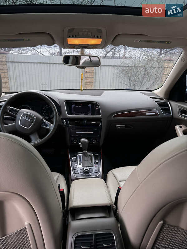 Позашляховик / Кросовер Audi Q5 2012 в Городку
