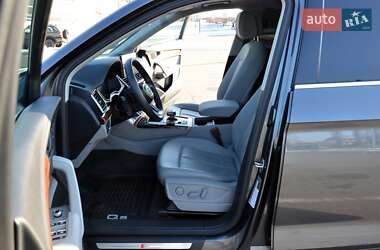 Позашляховик / Кросовер Audi Q5 2022 в 