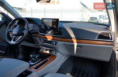 Позашляховик / Кросовер Audi Q5 2022 в 