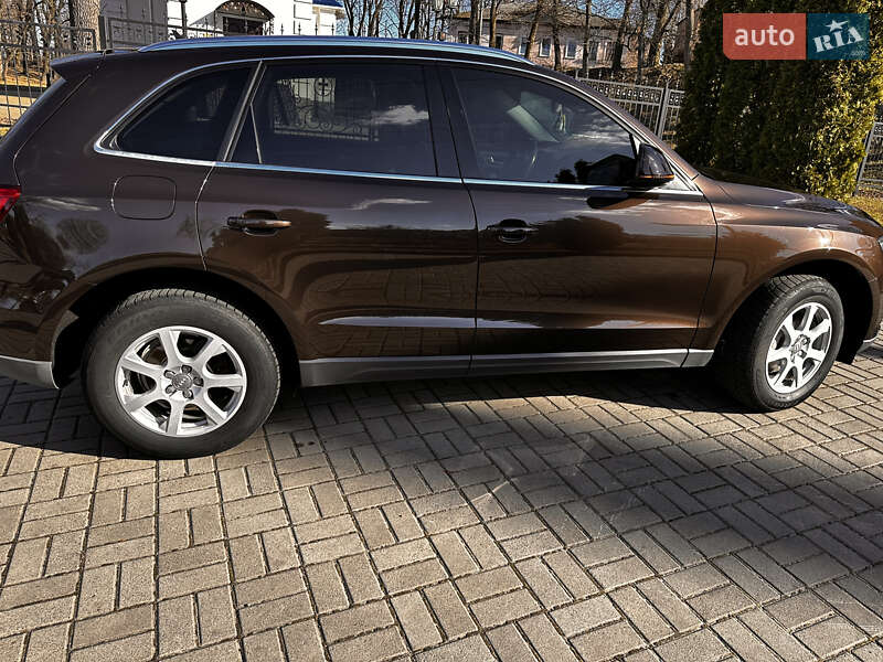 Внедорожник / Кроссовер Audi Q5 2013 в Прилуках