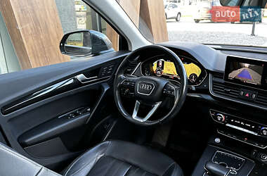 Внедорожник / Кроссовер Audi Q5 2018 в 