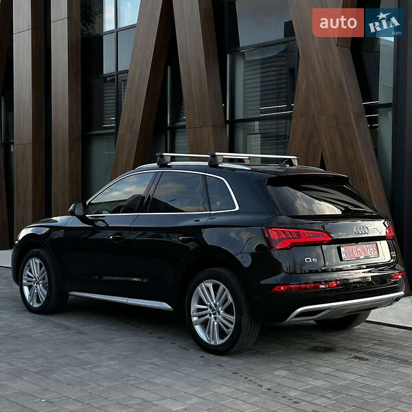 Внедорожник / Кроссовер Audi Q5 2018 в Луцке
