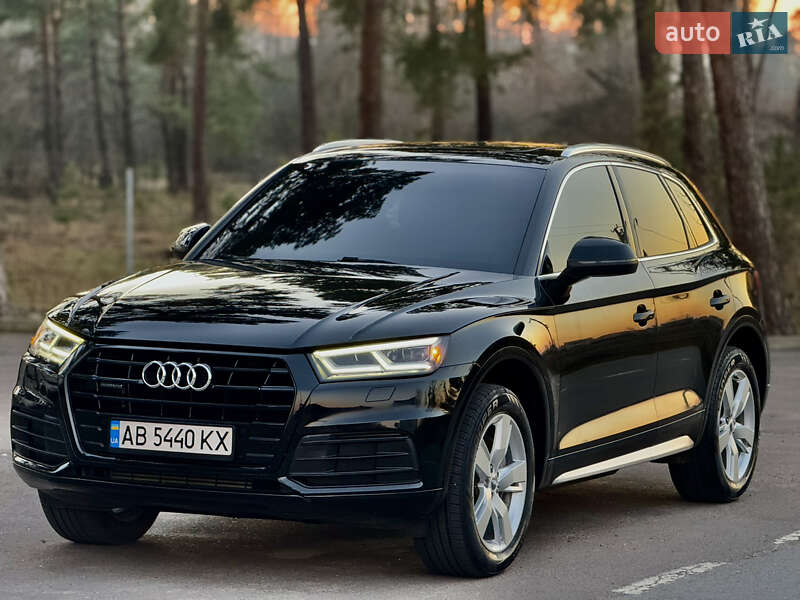Позашляховик / Кросовер Audi Q5 2017 в Вінниці