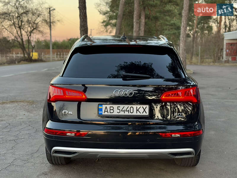 Позашляховик / Кросовер Audi Q5 2017 в Вінниці