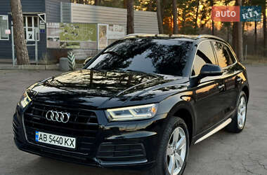 Внедорожник / Кроссовер Audi Q5 2017 в 