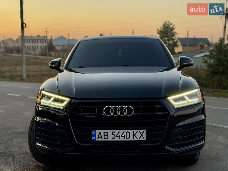 Позашляховик / Кросовер Audi Q5 2017 в Вінниці
