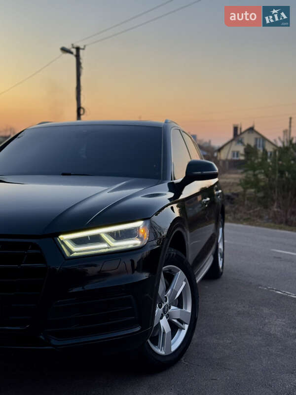 Позашляховик / Кросовер Audi Q5 2017 в Вінниці