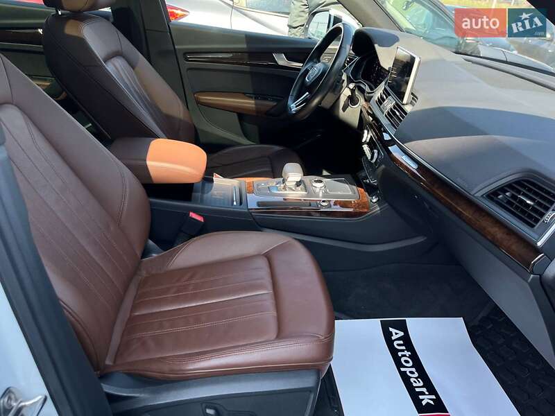 Позашляховик / Кросовер Audi Q5 2019 в Львові