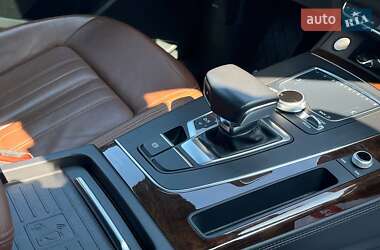 Внедорожник / Кроссовер Audi Q5 2019 в 
