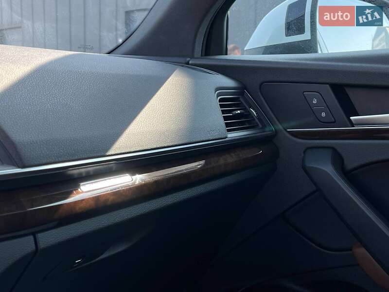 Позашляховик / Кросовер Audi Q5 2019 в Львові