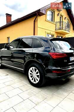 Внедорожник / Кроссовер Audi Q5 2015 в 