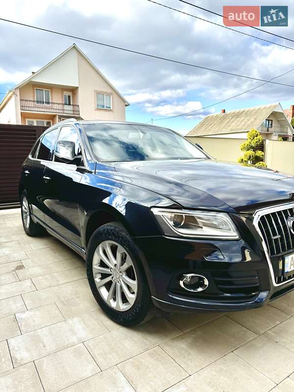 Внедорожник / Кроссовер Audi Q5 2015 в Ужгороде