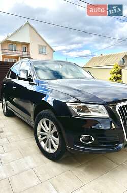 Внедорожник / Кроссовер Audi Q5 2015 в 
