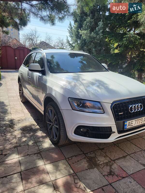 Внедорожник / Кроссовер Audi Q5 2015 в Днепре