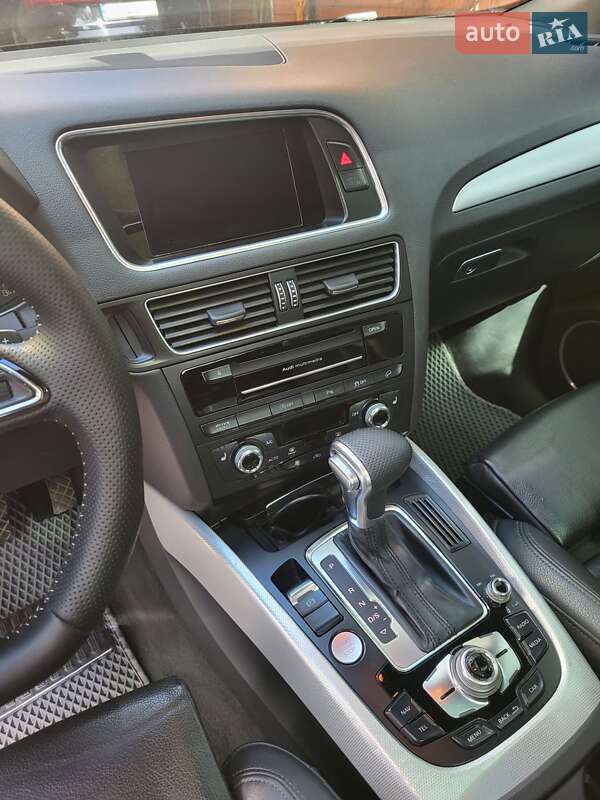 Внедорожник / Кроссовер Audi Q5 2015 в Днепре