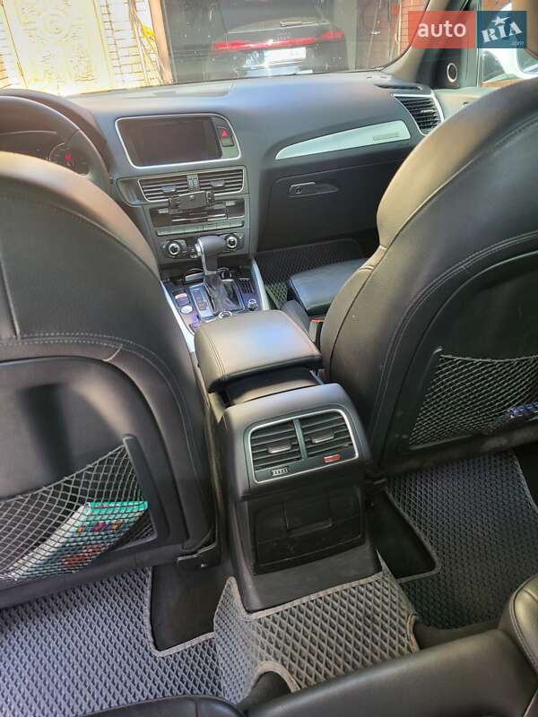 Внедорожник / Кроссовер Audi Q5 2015 в Днепре