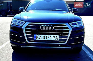 Позашляховик / Кросовер Audi Q5 2019 в Києві