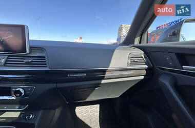 Внедорожник / Кроссовер Audi Q5 2019 в 