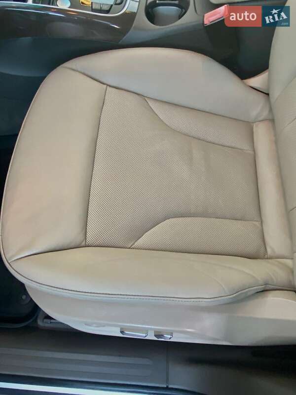 Внедорожник / Кроссовер Audi Q5 2014 в Киеве